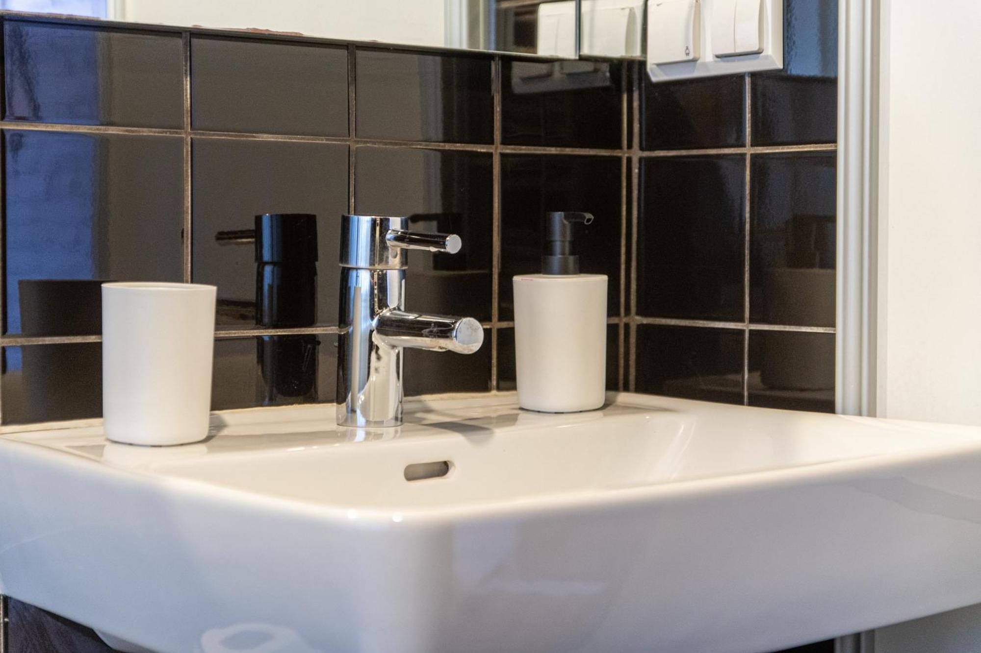 Apartment Flexible Selfcheckins 73 - - New - Center *